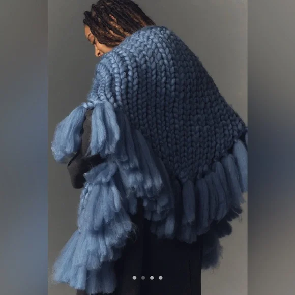 Anthropologie Chunky Cable-Knit Scarf Wrap - Picture 2 of 13